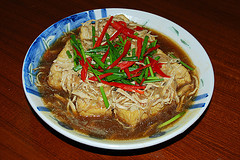 Bean curd with chicken meat stripe and gravy